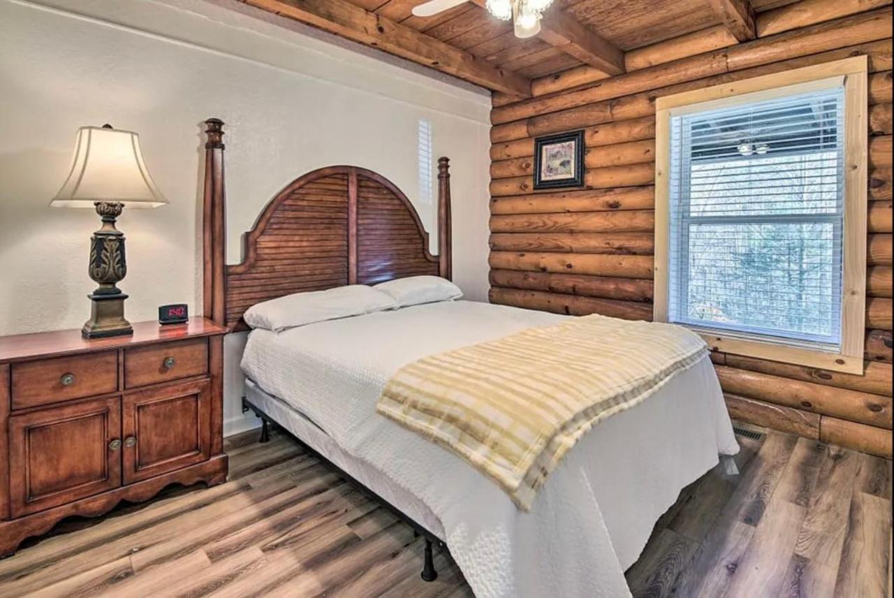 Smokey Mountain Hideaway Villa Gatlinburg Exteriör bild