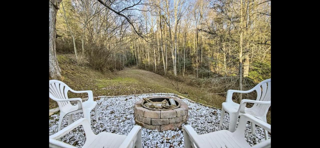 Smokey Mountain Hideaway Villa Gatlinburg Exteriör bild