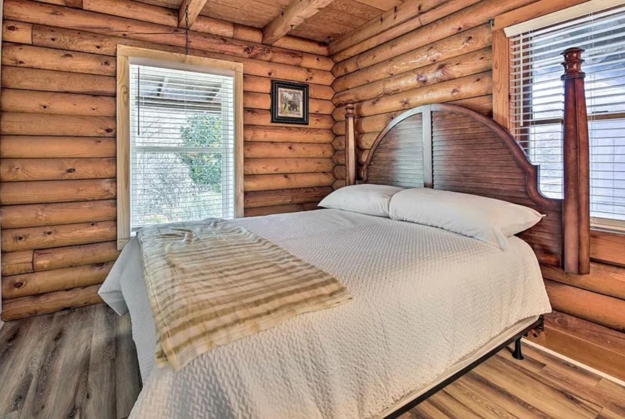 Smokey Mountain Hideaway Villa Gatlinburg Exteriör bild